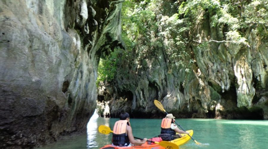 1483714044-james-bond-island-by-big-boat-3